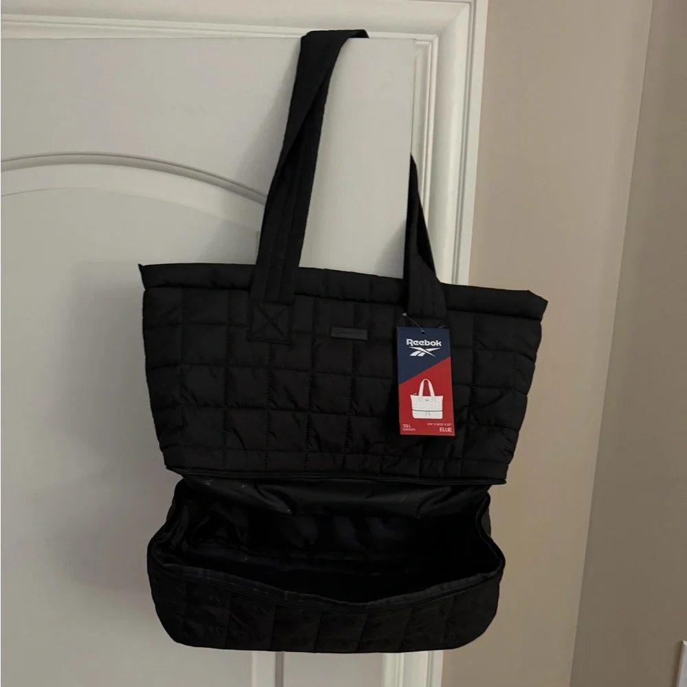 Brand new”Reebok”(ELLIE)tote bag.Size-H-15”,W-20”xD7”.23L capacity.Color-black🖤 - Picture 5 of 14